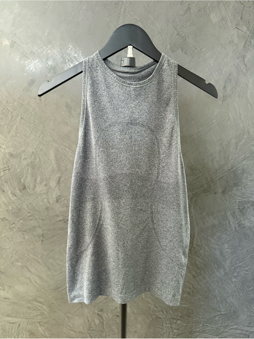 lululemon athletica Heather Gray High-Neck racer back Tank size 6